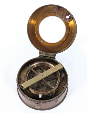 Cestovné slnečné hodiny s kompasom