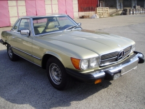 Mercedes Benz 380 SL W107 cabrio