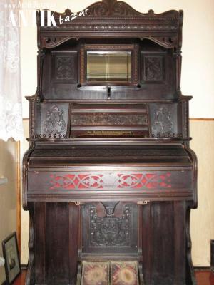 Crown Bent Organ r.1900